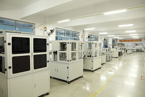 全自動點膠機在PCB板上的點膠應(yīng)用